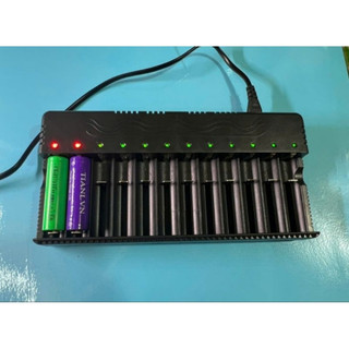 SUBOGDG Sạc Pin Tự ngắt và có đèn báo khi đầy 4 Khe cao cấp dùng cho pin 18650 AA