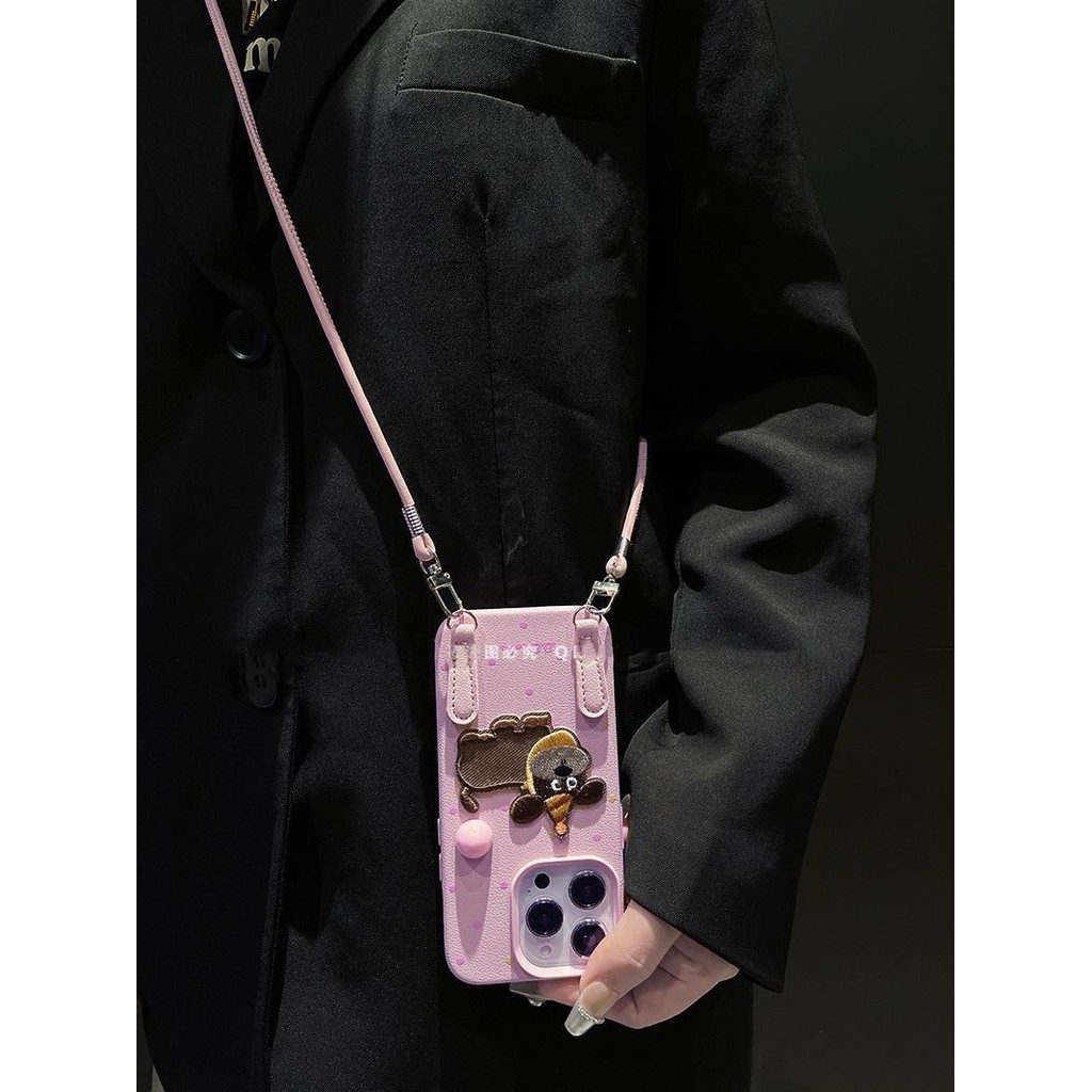 【✨Spot】[Vỏ điện thoại thêu chấm bi+Mặt dây chuyền+Dây dài] 16promax/ iphone15pro/14plus, chống sốc