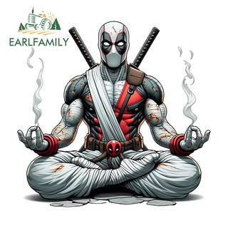 EARLFAMILY 13cm x 12,5cm Deadpool Ngồi Xe Miếng Dán Campervan Gương Chiếu Hậu Ốp Lưng Laptop Chống Nắng Vinyl Decal Cá Tính Chống Thấm Nước Hàng Ô Tô