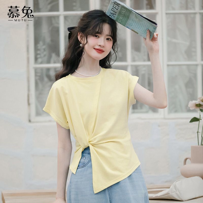 Mutu Pháp Cổ Tròn Không Đều Áo Thun Nữ Tay Ngắn Mùa Hè 2025 Phong Cách Mới Thiết Kế Nhỏ Niche Top Viền Khe