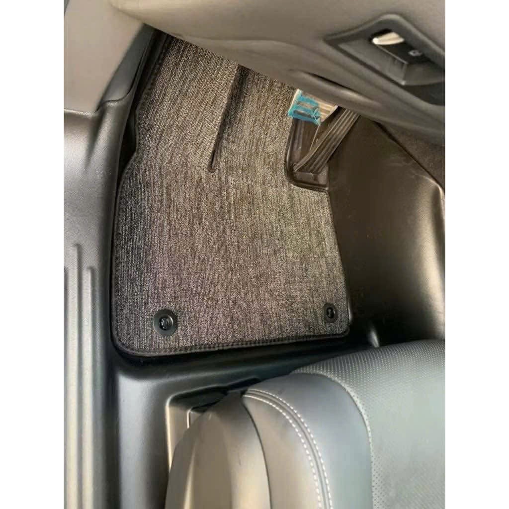 [THẢM LÓT SÀN MAY SẴN THEO XE] Thảm lót xe Ford Everest