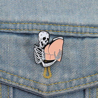Sáng tạo ngộ nghĩnh trâm cá tính đầu lâu kim loại, pin ba lô - phụ kiện Halloween độc đáo cho bạn bè