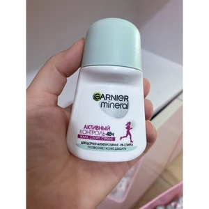 Lăn nách Garnier kiểm soát mồ hôi 48h 50ml