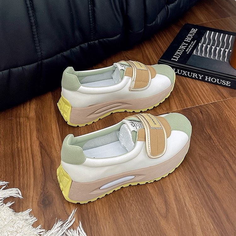 Mùa Hè 2024 Phong Cách Mới Niche Muffin Phù Hợp Với Màu Sắc Thường Ngày Retro Velcro Loafers Giày Đế Mềm Nữ