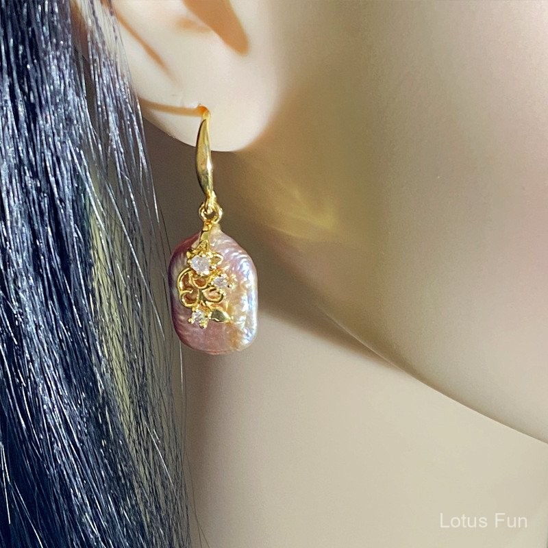 Bông tai hoa dát ngọc trai Baroque màu tím mạ bạc 18K vàng 925