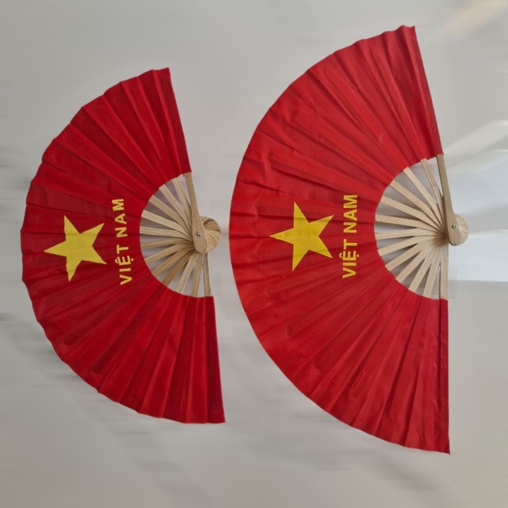 Quạt đỏ sao vàng dùng để múa đồng diễn hoặc biểu diễn văn nghệ, Đạo cụ phụ kiện Nguyễn Nhật
