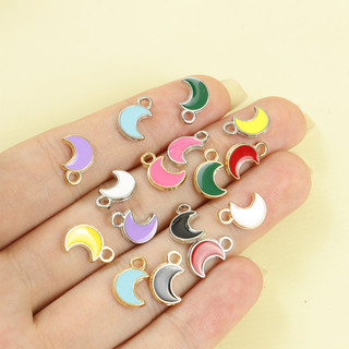 Bộ 50 Nhỏ Gọn Dễ Thương Đầy Màu Sắc Mặt Trăng Men Quyến Rũ Cho DIY Vòng Cổ Bông Tai Vòng Tay Và Dây Xích Điện Thoại Thời Trang Đơn Giản Trang Sức Trượng Phụ Kiện Mini Luna Hình Nhỏ Giọt Dầu Hợp Kim Mặt Dây Chuyền
