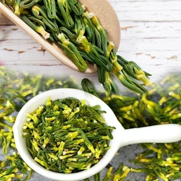 Trà tâm sen, tim sen khô loại 1 sấy lạnh thượng hạng. Tâm sen, tim sen pha trà giúp dễ ngủ, ngủ ngon
