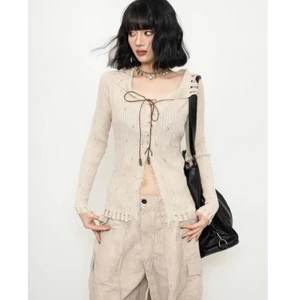 Suxi Mỹ Phong Cách Retro Dài Tay Dệt Kim Áo Crop Top Ren Rỗng Áo Len 241003