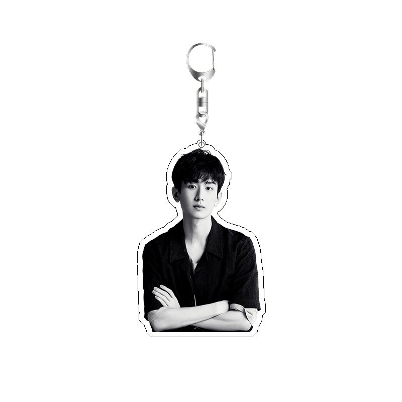 Móc khoá standee in hình Thành Nghị