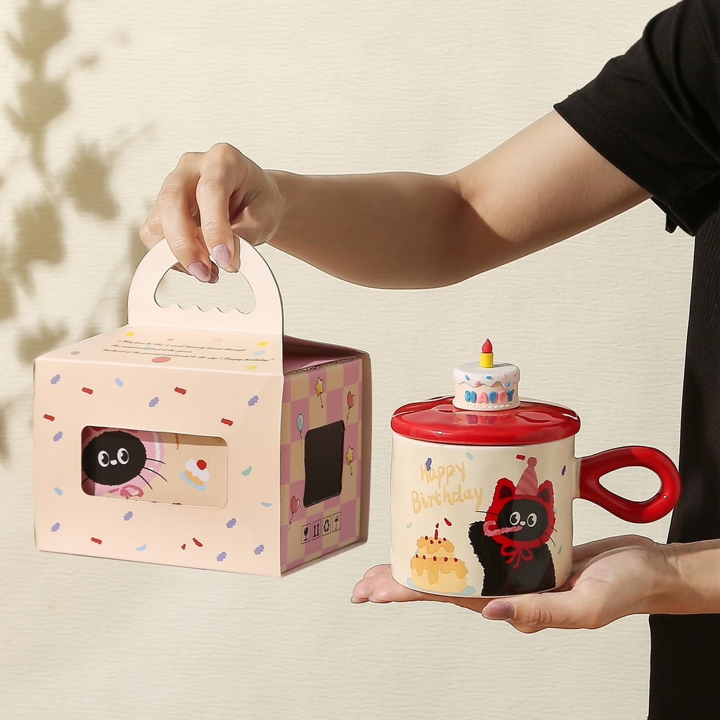 Cốc Sứ Sinh Nhật Nắp Bánh Kem Hình Mèo Cute – Ly Sứ Happy Birthday Tặng Sinh Nhật Độc Đáo Cho Bạn Bè, Người Yêu