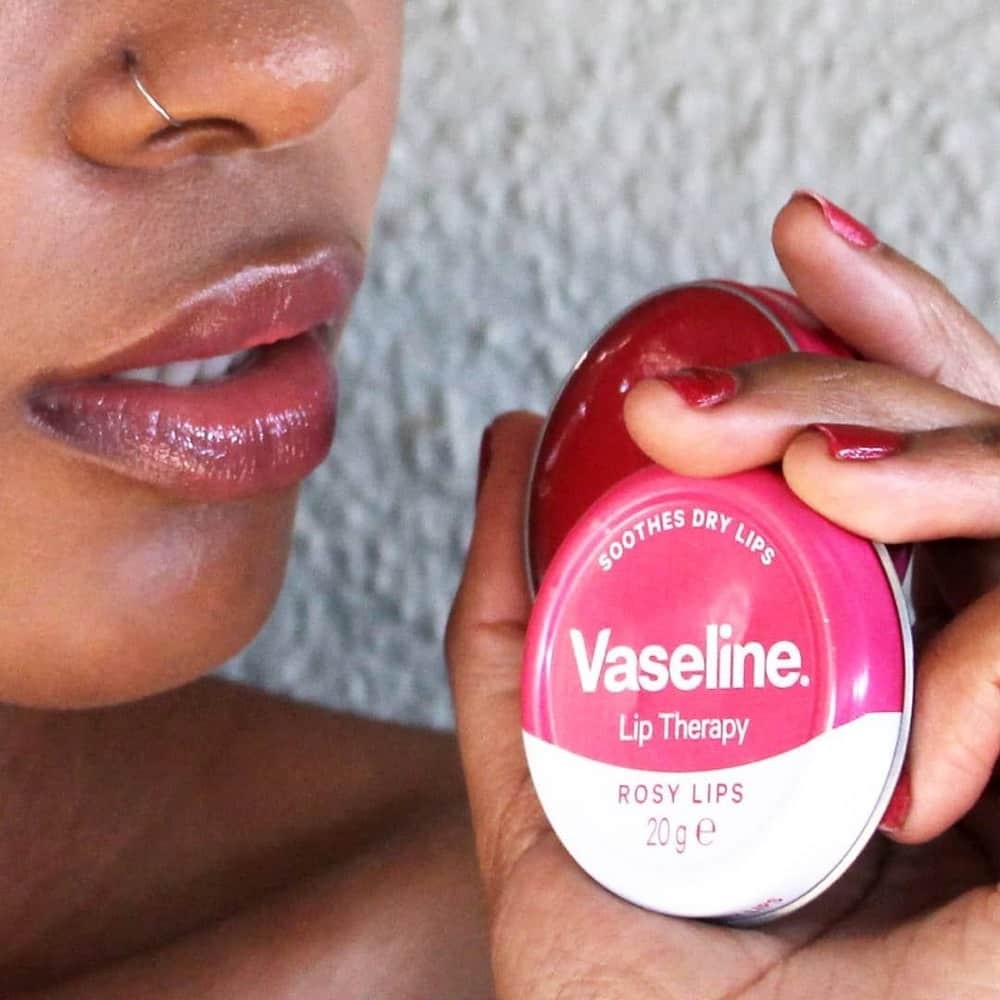 Son Dưỡng Vaseline Dưỡng Hồng Mềm Môi Lip Therapy Rosy Lips Hộp 20g, giảm thâm môi, cấp ẩm