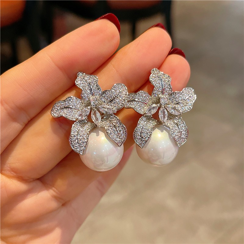 Bông tai hoa Zircon thời trang Ngọc trai Pháp Bông tai cô dâu Bông tai tinh tế dành cho nữ