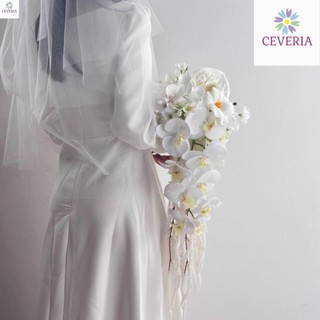 Bó hoa cưới dáng thác đổ màu trắng phối nhiều mẫu hoa nhân tạo CEVERIA T005