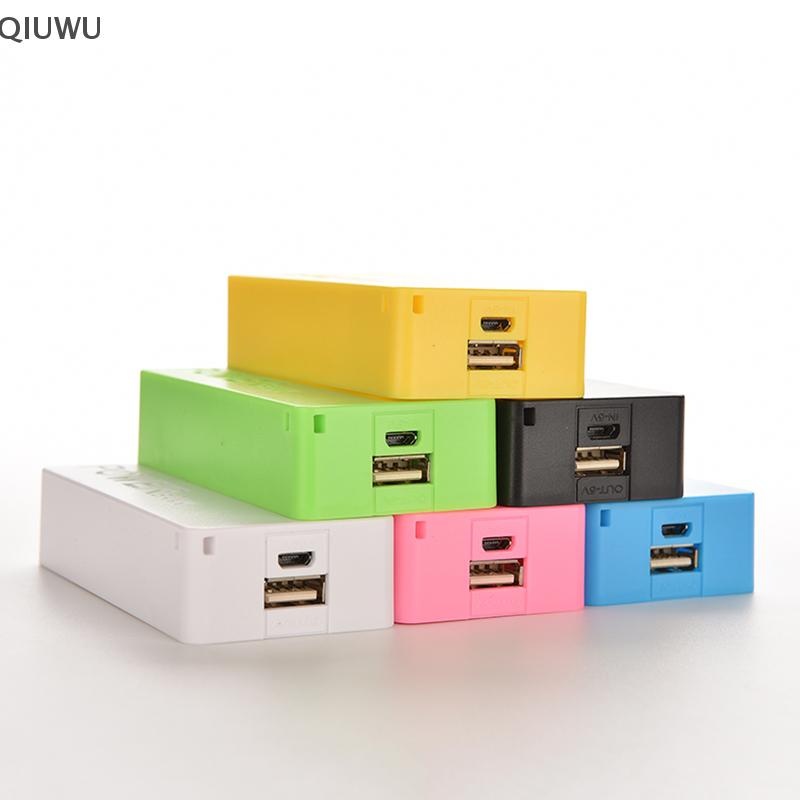 Hộp sạc USB QIUWU 5600mAh 18650 để sạc điện thoại.