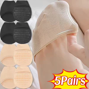 Tất nửa đế thoáng khí với chấm chống trượt và thiết kế liền mạch từ Polyester bền, phù hợp cho giày cao gót hoặc đế bệt