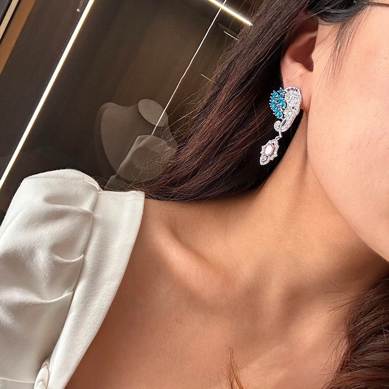 Zircon Tinh Tế Ngọc Trai Tính Khí Bông Tai Sang Trọng Ánh Sáng Mới