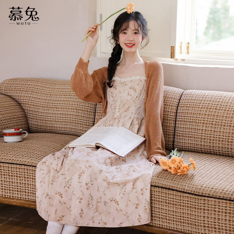 Mutu Pháp Retro Hoa Đầm Nữ Mùa Xuân 2026 Phong Cách Mới Dệt Kim Cardigan Áo Khoác Sling Váy Hai Mảnh Phù Hợp Với