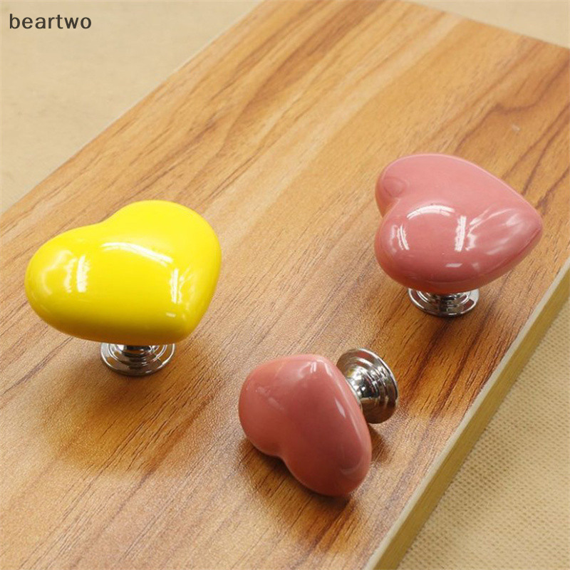 < Beartwo > Tay cầm Nút ép vệ sinh Hình trái tim Đẩy vệ sinh Trang trí phòng tắm Máy ép trái cây Nút thoát nước Dụng cụ gia đình Đẹp