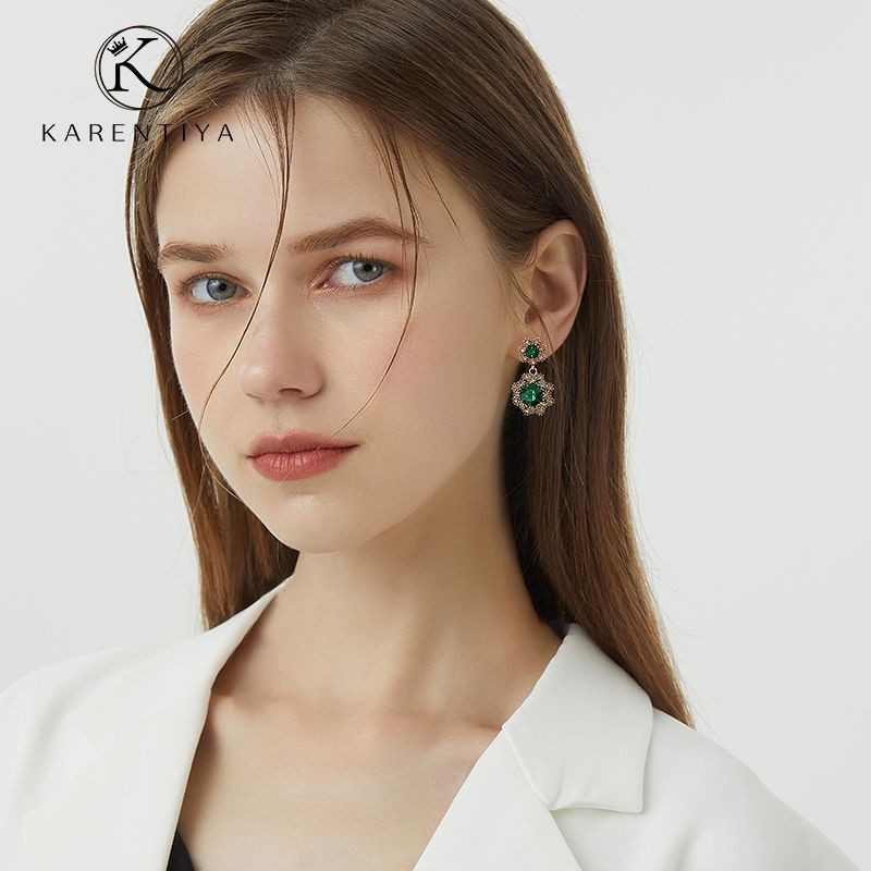 Bông Tai Nữ Thiết Kế Thanh Lịch Với Ngọc Lục Bảo Và Zircon, Không Gây Kích Ứng Da