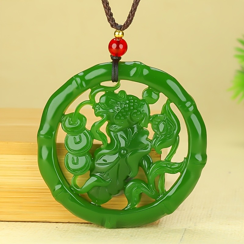 Đá tự nhiên xanh băng trong suốt hai mặt khắc họa tiết Cicada - Dây chuyền thời trang phù hợp mọi dịp
