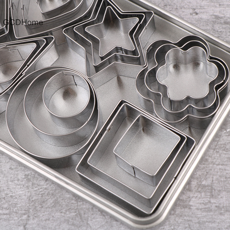 Gcdhome 30 Cái / hộp Thép Không Gỉ Đường Bánh Quy Báo Chí Tem Embosser Cookie Cutter DIY Fondant Khuôn Bánh Ngọt Trang Trí Bánh Ngọt Nướng Phụ Kiện HOT