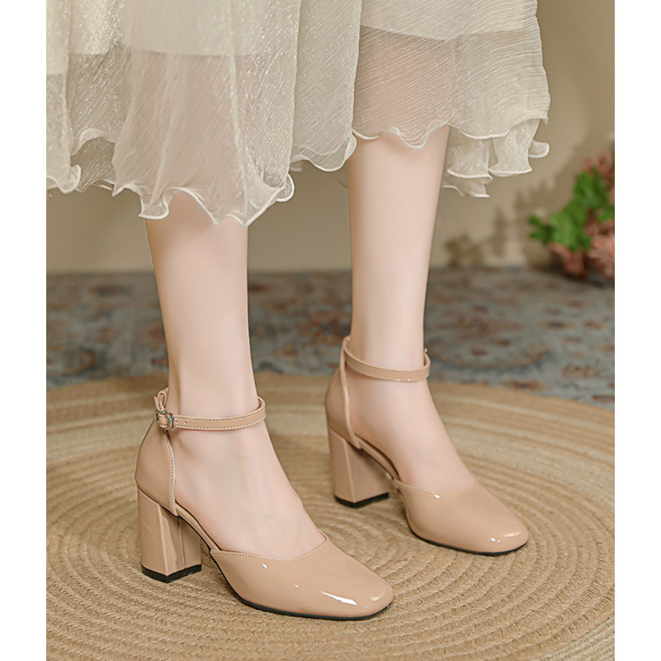 ((Size 34-45) Mũi Vuông Rỗng Cao Gót Dây Đeo Khóa Gót Dày Tất Cả Trận Đấu Giày Sandal Nữ Size Lớn Plus Béo 41-44 Giày Đơn