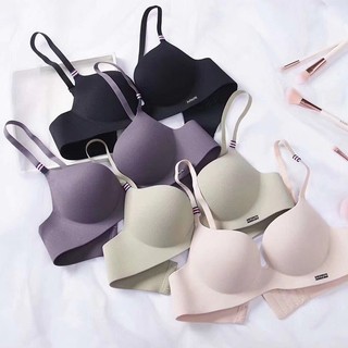 Áo ngực đẩy liền mạch một mảnh gợi cảm phong cách Anh Áo ngực mềm mại, thoáng khí, không dây có đệm đệm để tạo ra sự tách rời gợi cảm