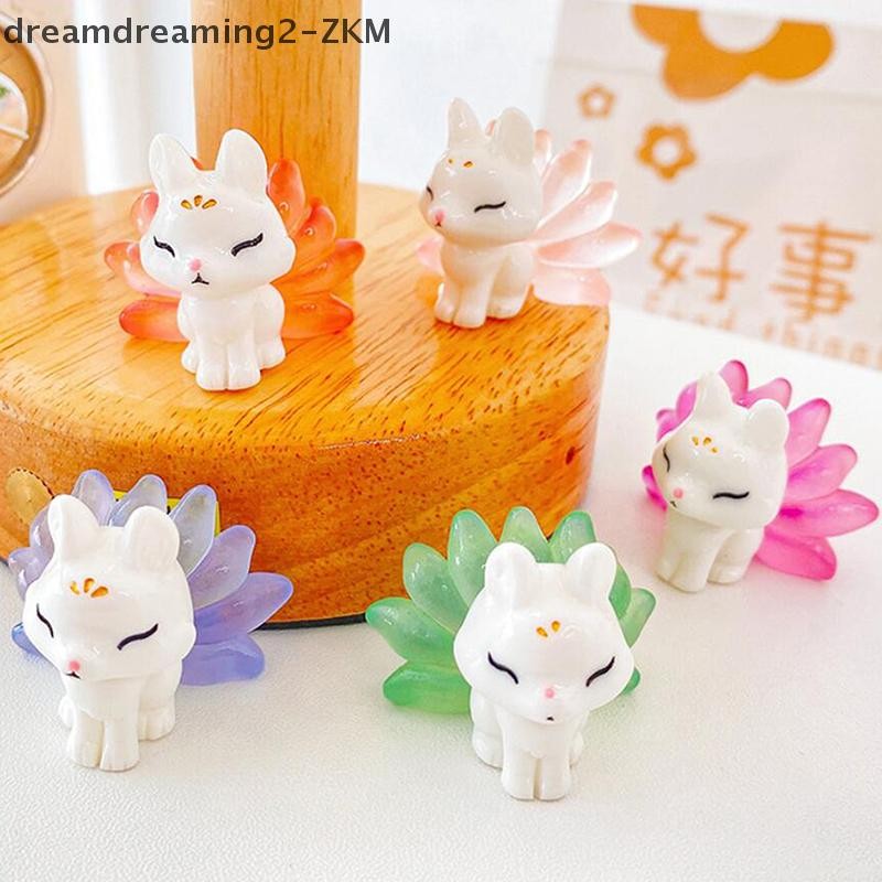[dreamdreaming] 1PC Nhựa Dạ Quang Dễ Thương Chín Đuôi Cáo Trang Trí Phát Sáng Trong Bóng Tối Nhân Vật Thu Nhỏ Fox Micro Phong Cảnh Trang Trí Nhà Búp Bê [zkm]