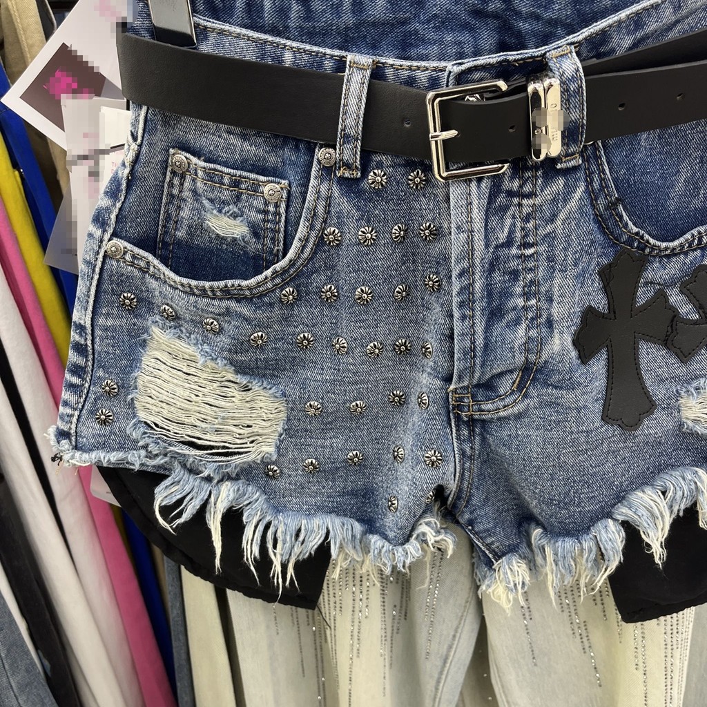 Quần short denim nữ cao cấp độc đáo, phù hợp mùa hè 2025