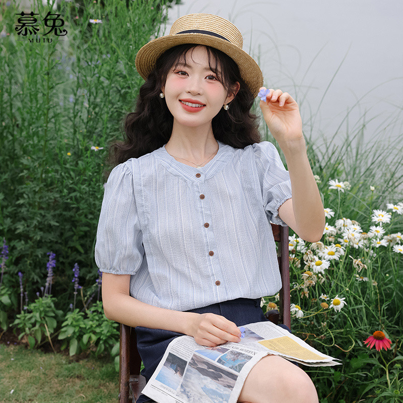 Mutu Pháp Áo Sơ Mi Ngắn Tay Sọc Xanh Nữ 2026 Phong Cách Mới Thiết Kế Mùa Hè Niche Tính Khí Rời Top