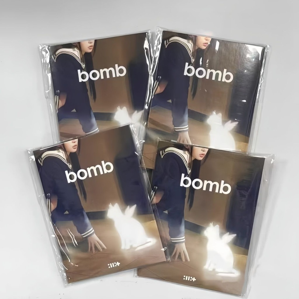 ILLIT Mini Album thứ 3 'bom' WVS Ver Photo Card