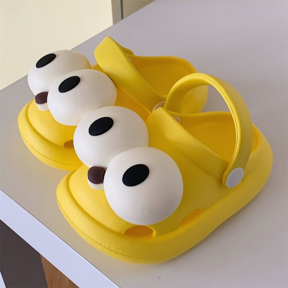 Đôi Mắt Lớn Giày Sandal Trẻ Em Dép Bước Vào Shit Feel Hole Giày EVA Đế Mềm Chống Trơn Trượt Dép Trẻ Em Dép Dép Trẻ Em Dép Trẻ Em