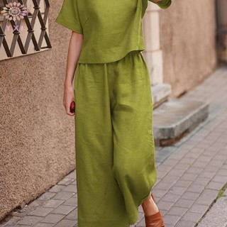 Bộ hai mảnh cotton và lanh thanh lịch, short sleeves, phù hợp cho nữ vào mùa hè