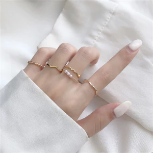 Nhẫn Tay Nữ Phong Cách Nhật Hàn INS - Hình Sóng Giản Dịn, Thuộc Bộ Nhẫn Đuôi Tay Thiểu Số Cảm Giác Thiết Kế