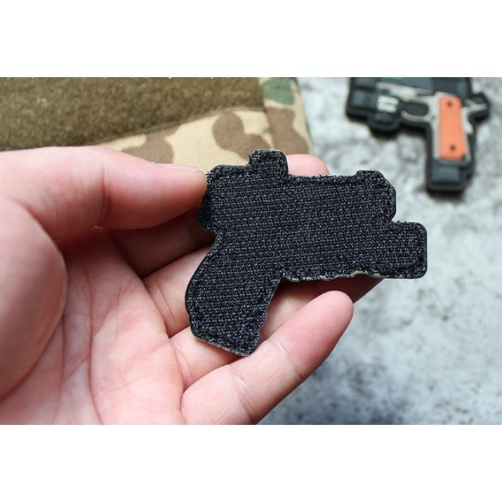 Patch nhựa PVC velcro súng ngắn dán ba lô, nón , quần áo , túi xách _retro