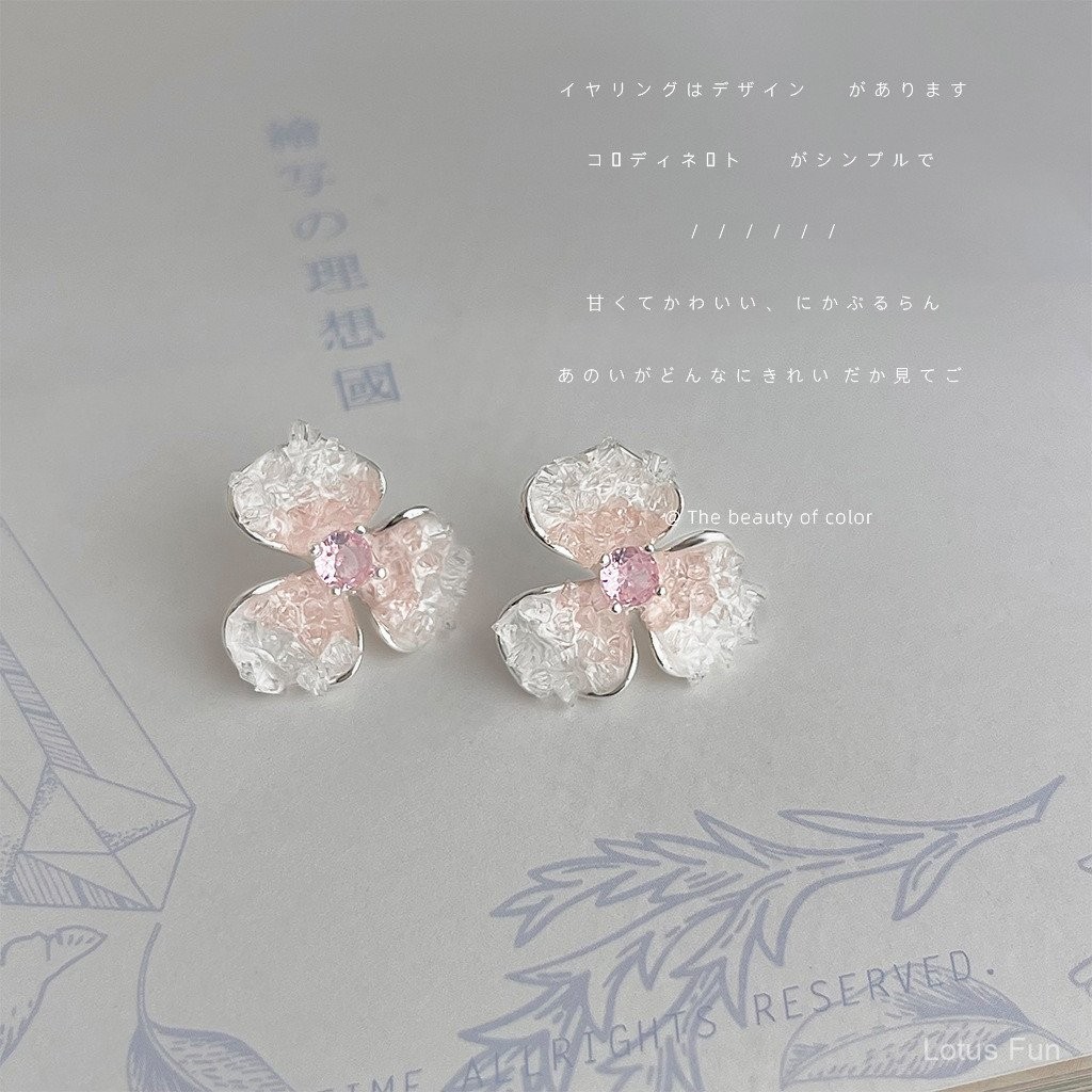 Hoa tai pha lê thủy tinh hoa anh đào Gradient màu hồng khảm Micro Zircon hoa tai Mini tinh tế đơn giản khí chất tươi tắn ngọt ngào cho nữ