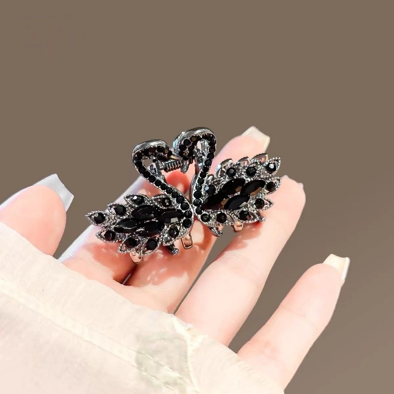 Mauropoli [Sẵn Sàng] Kẹp Thiên Nga Đen Phong Cách Mới Nữ Kẹp Tóc Tinh Tế Đầu Sau Nửa Miếng Tóc Kẹp Cá Mập Trung Bình Mũ Đội Đầu Sang Trọng