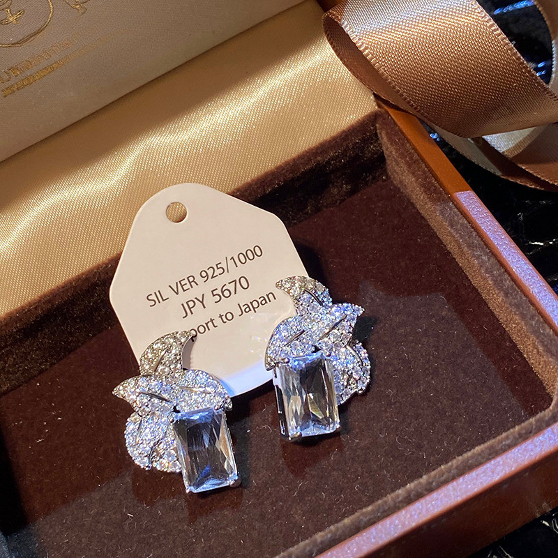 Bông tai thanh lịch Zircon sang trọng tinh tế