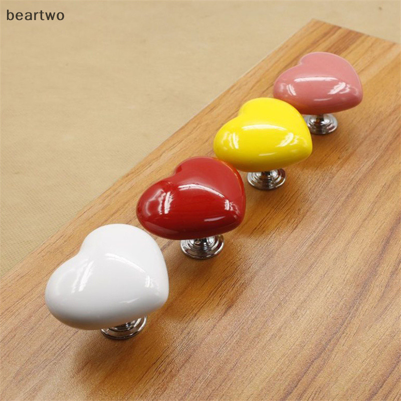 < Beartwo > Tay cầm Nút ép vệ sinh Hình trái tim Đẩy vệ sinh Trang trí phòng tắm Máy ép trái cây Nút thoát nước Dụng cụ gia đình Đẹp