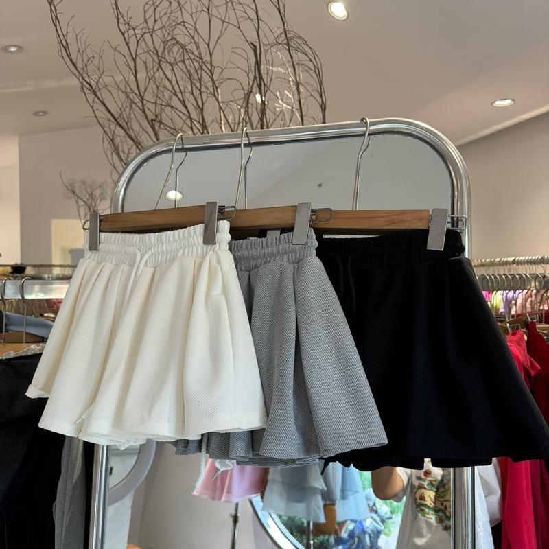 Chân Váy Ngắn Chữ A Dáng Xòe - Chole Skirt