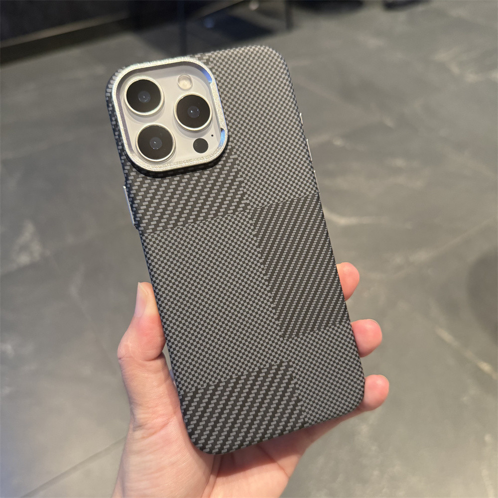 Ốp điện thoại từ tính họa tiết sợi carbon chất lượng cao cho iPhone 16 12 13 14 15 pro max Ống kính bảo vệ Camera Vỏ chống sốc Vỏ cứng bảo vệ điện thoại