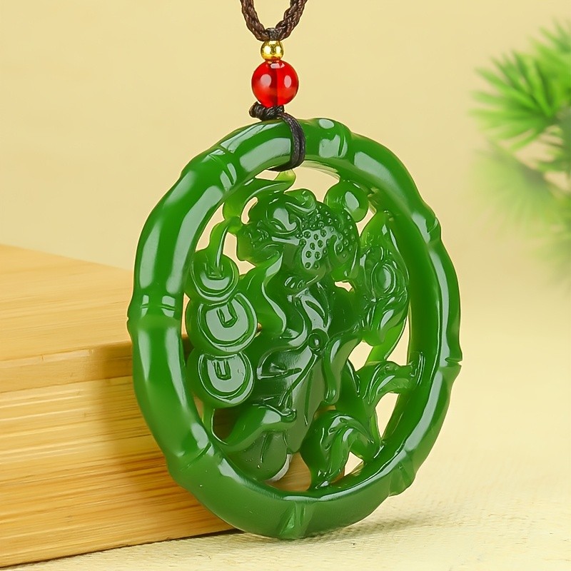 Đá tự nhiên xanh băng trong suốt hai mặt khắc họa tiết Cicada - Dây chuyền thời trang phù hợp mọi dịp