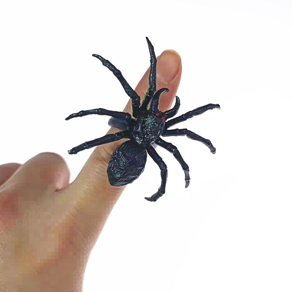 Nhẫn Mini Nhện Đen bằng Nhựa cho Trang Trí Halloween