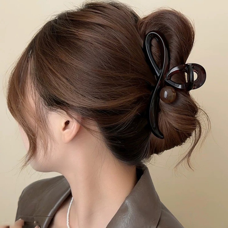 Kẹp tóc màu đen lớn cảm giác cao cấp 2026 Kẹp tóc cá mập phong cách mới