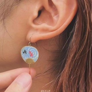 Bông tai bất đối xứng quạt gió phong cách Nhật Bản