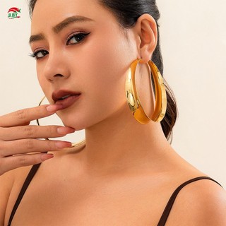 Bông Tai Vòng Lớn từ Kim Loại Vàng, Phù Hợp Cho Bữa Tiệc