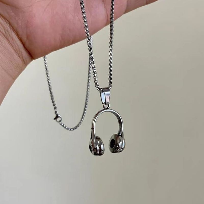Vòng cổ mặt dây chuyền hình tai nghe cổ điển