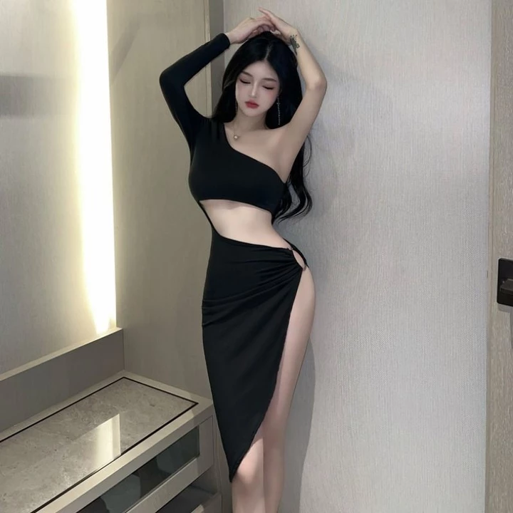 Sexy quyến rũ phong cách rỗng thiết kế ăn mặc hộp đêm quán bar phong cách rẽ nhánh thiết kế Âu Mỹ phong cách bất quy tắc thiết kế mỏng cho bữa tiệc