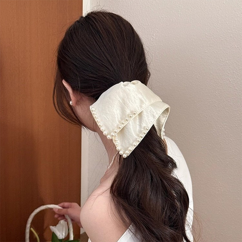 Scrunchie Satin Ngọc Trai Vuông Phong Cách Hàn Quốc - Dành Cho Tóc Đuôi Ngựa